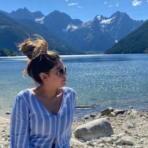 Meet your Posher, Ana silvia